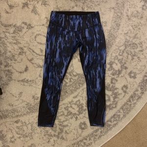 Lululemon Cropped Yoga Pants